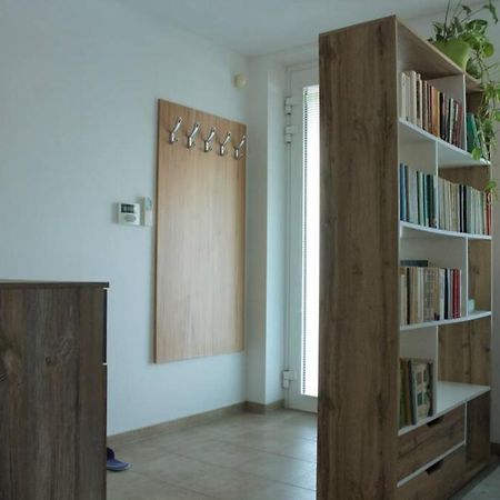 Apartman - Dlhe Diely Lägenhet Bratislava Exteriör bild